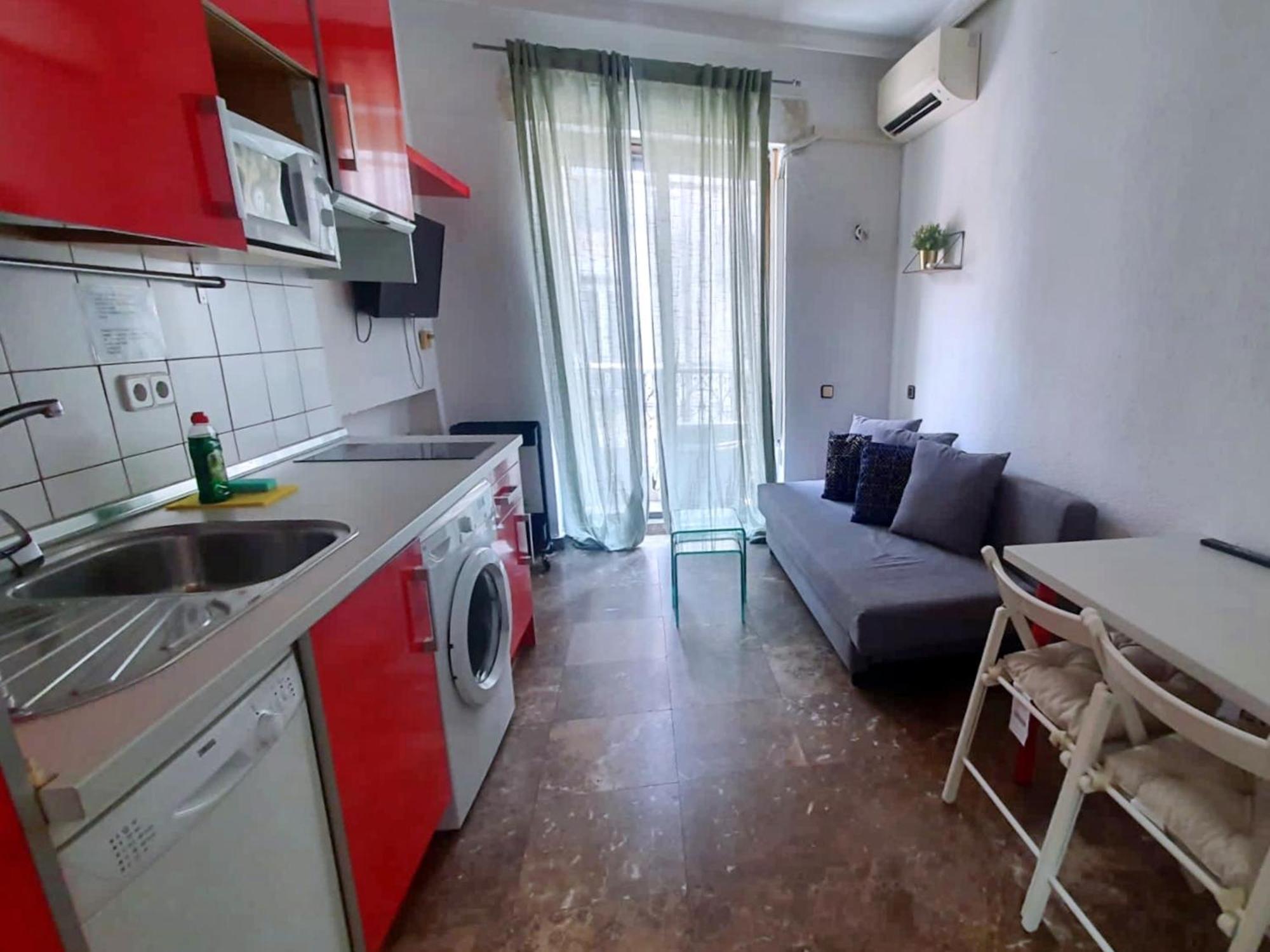 Apartamentos Econostay Fuencarral Мадрид Экстерьер фото
